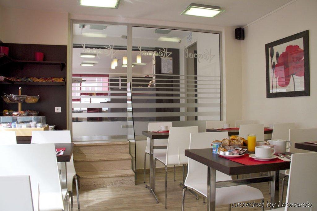 Moka Hotel Lorient Exterior foto