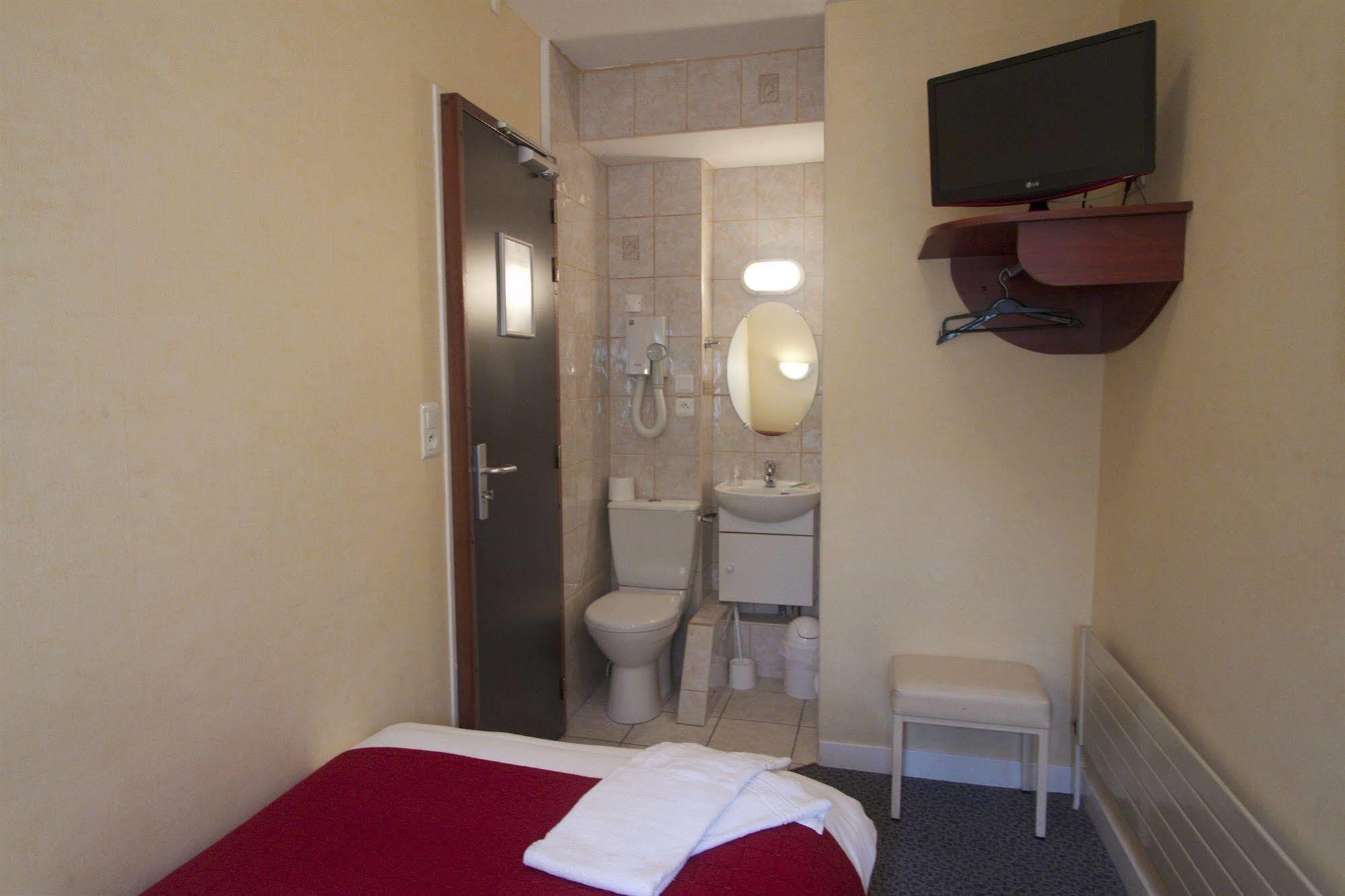 Moka Hotel Lorient Exterior foto